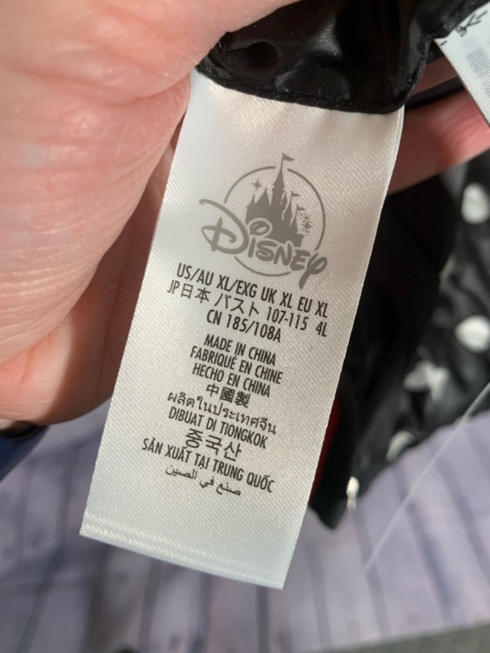 Disney Reversible Puffer Jacket Black & White Mini Mouse Red XL Vacation Casual - Picture 3 of 11